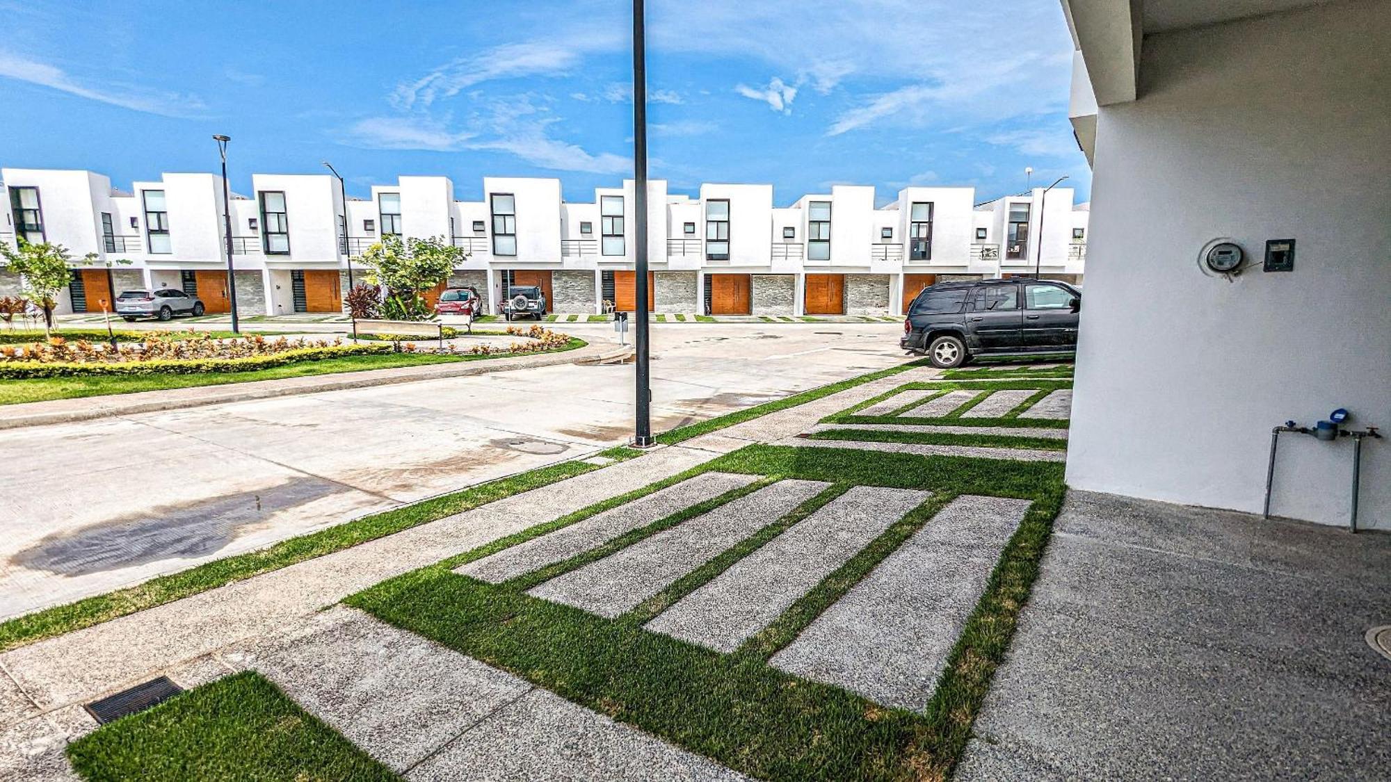 Corales Residencial Villa Mezcales  ภายนอก รูปภาพ